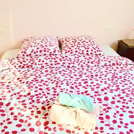Vila Garden House 3 Chambres, Parking Prive, 15min La Rochelle, 20min Ile De Re, Proche Golf De La Pree, Wifi,