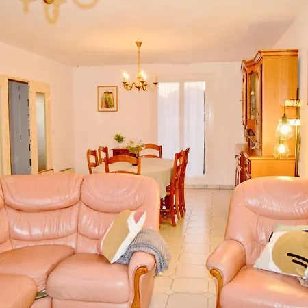 Garden House 3 Chambres, Parking Prive, 15min La Rochelle, 20min Ile De Re, Proche Golf De La Pree, Wifi, Villa *