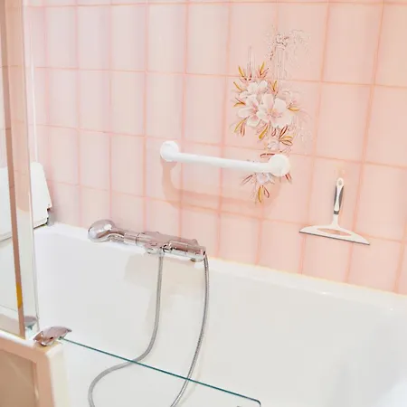 Garden House 3 Chambres, Parking Prive, 15min La Rochelle, 20min Ile De Re, Proche Golf De La Pree, Wifi, *