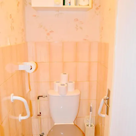 Garden House 3 Chambres, Parking Privé, 15min La Rochelle, 20min île De Ré, Proche Golf De La Prée, Wifi,